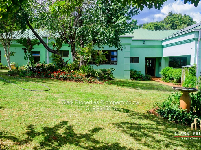 Immaculate, Spacious Townhouse (Sole Mandate)
