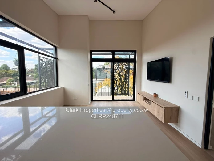 Neat Apartment at Jacaranda Heights!