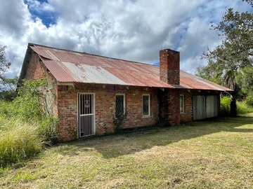 Farm & Agricultural Land