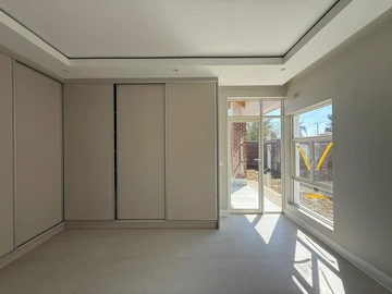 5 Unit Townhouse Complex