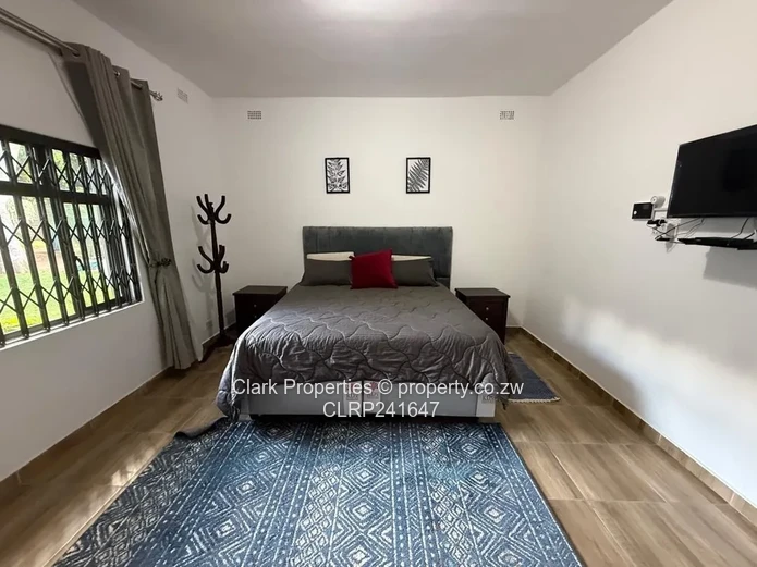 Fully Furnished Cottage in Highlands! 