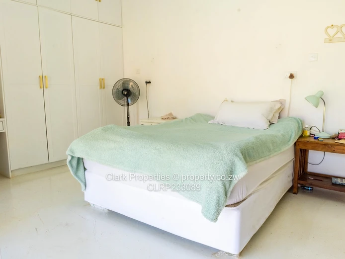 A Delightful and Comfortable Family Home! (Sole Mandate)