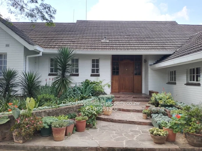 Family home in Glen Lorne 
