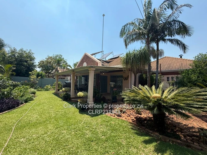 Charming Furnished Townhouse in a Peaceful Retirement Village