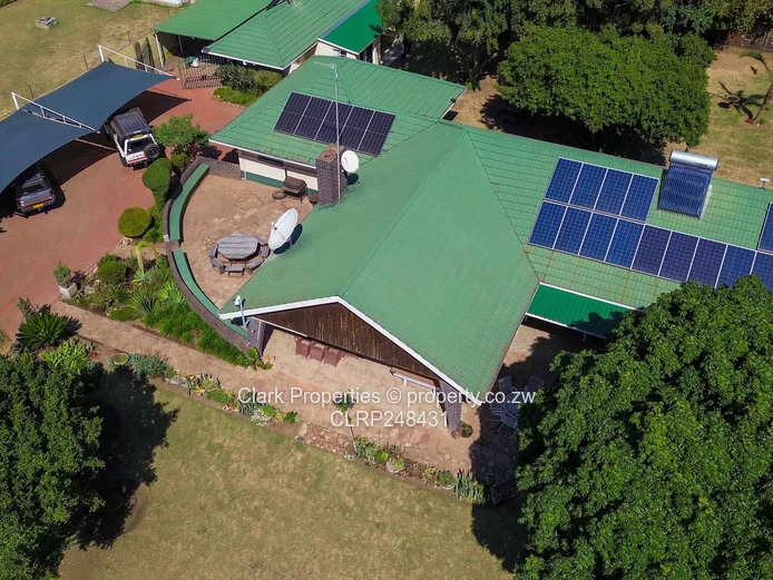 Exceptional Off-Grid Family Home in a Quiet Close! (Sole Mandate)