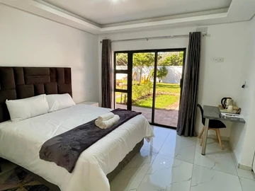 7 Bedroom House