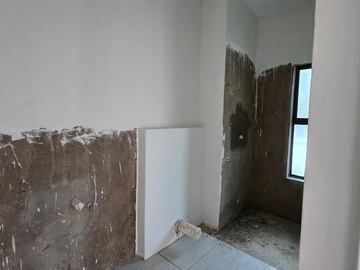 2 Bedroom Flat & Apartment