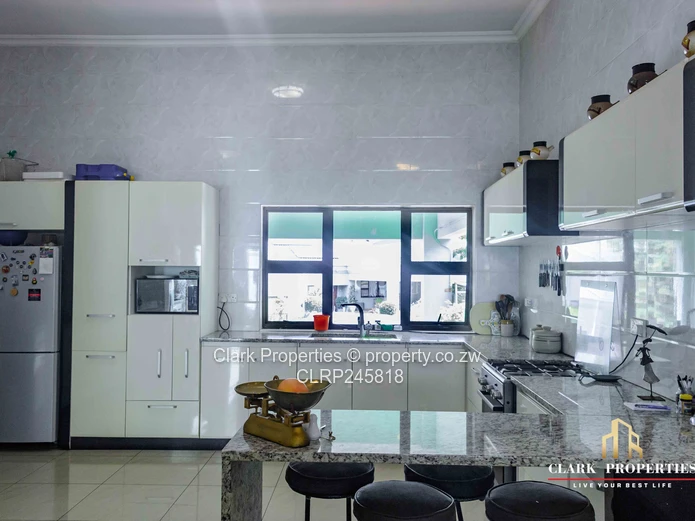 Immaculate, Spacious Townhouse (Sole Mandate)