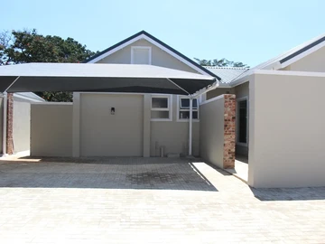 Newly Built Modern Townhouse!