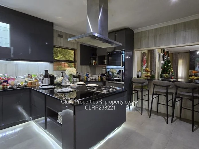 Modern Home! Ready to move in!